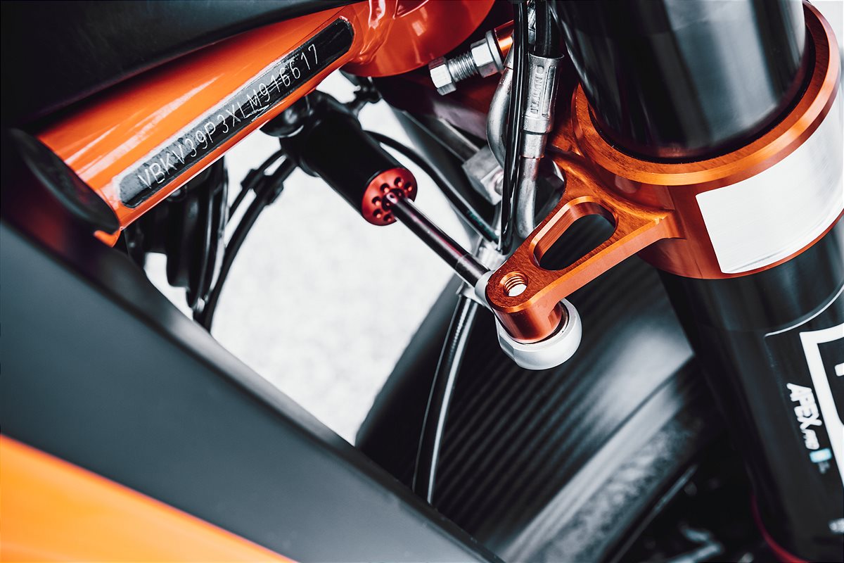 WP APEX PRO 7117 STEERING DAMPER