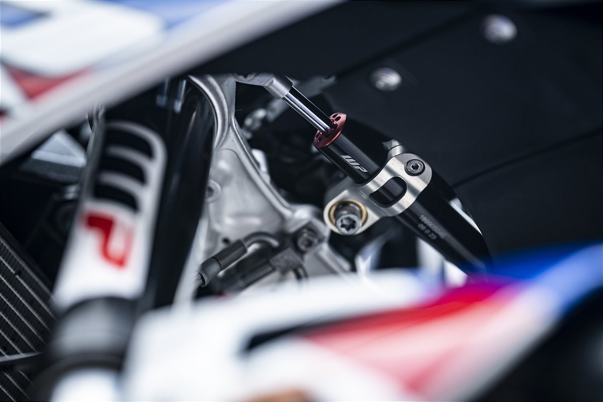 APEX PRO 7117 STEERING DAMPER