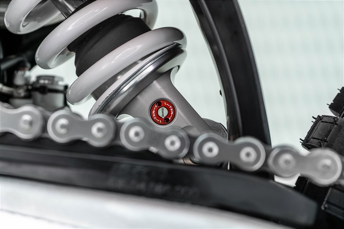 XPLOR PRO 8946 Shock