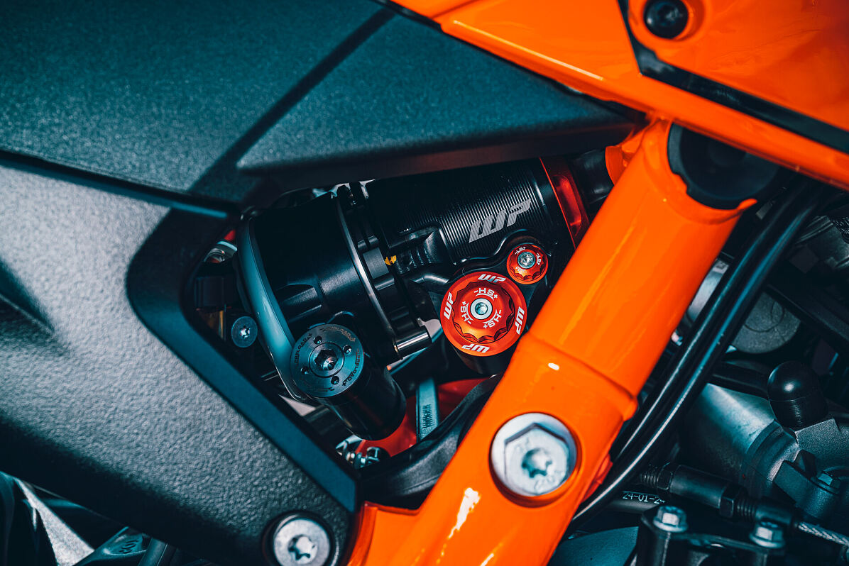 2026 KTM 990 RC R WP PARTS